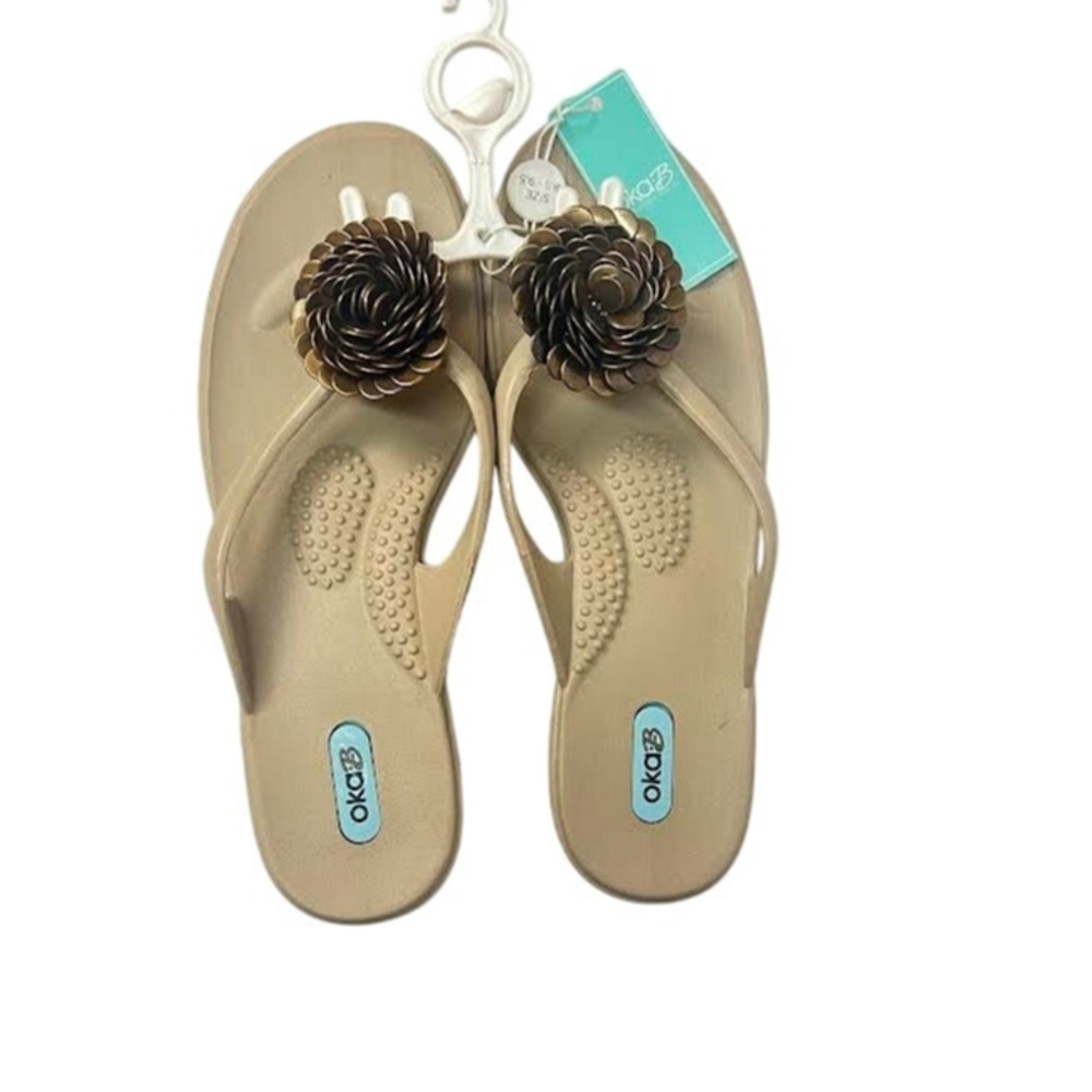 NWT!‎ Oka-B Women's Lucy Seashell Flower Flip Flop Sandals US-9.5